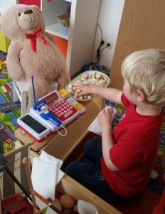 Teddy kauf Brötchen