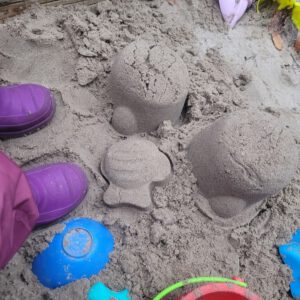 Sandkuchen aus dem Sandkasten